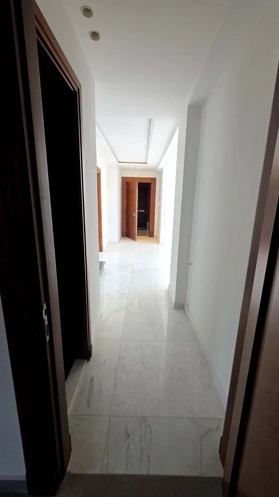 300 SQM Apartment for Sale – Hazmieh — photo 5