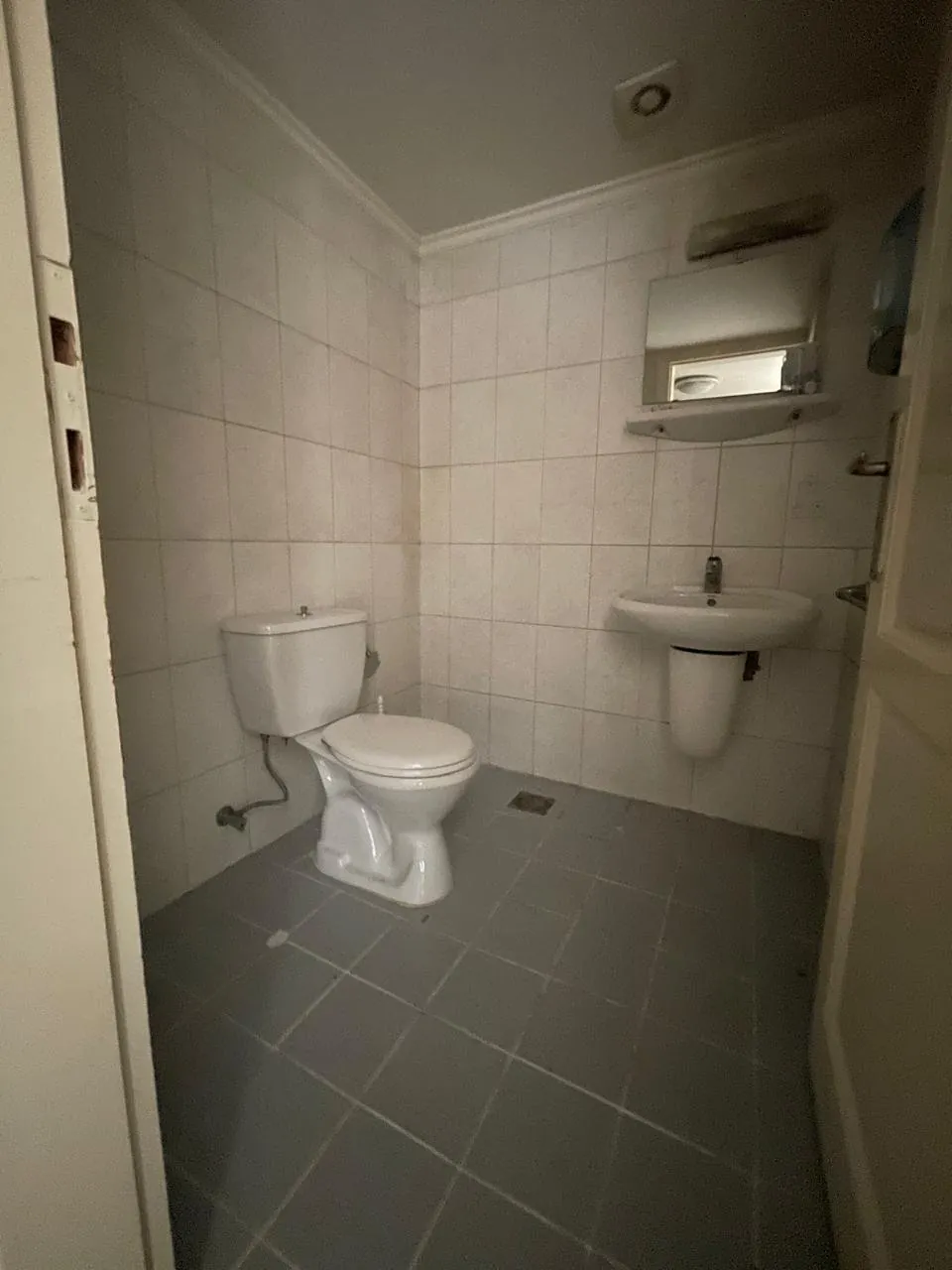 75 SQM Shop for Rent – Dekwaneh Prime Location — photo 5
