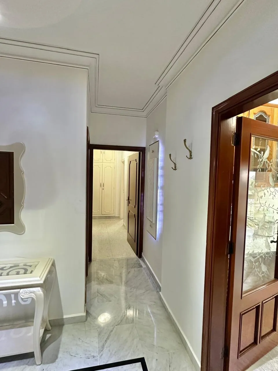 210 SQM Apartment for Sale – Cornet Chahwan Prime Location — photo 2