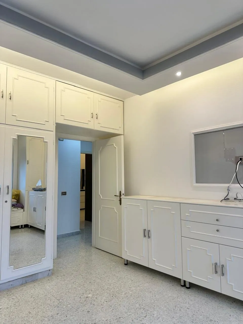 210 SQM Apartment for Sale – Cornet Chahwan Prime Location — photo 4
