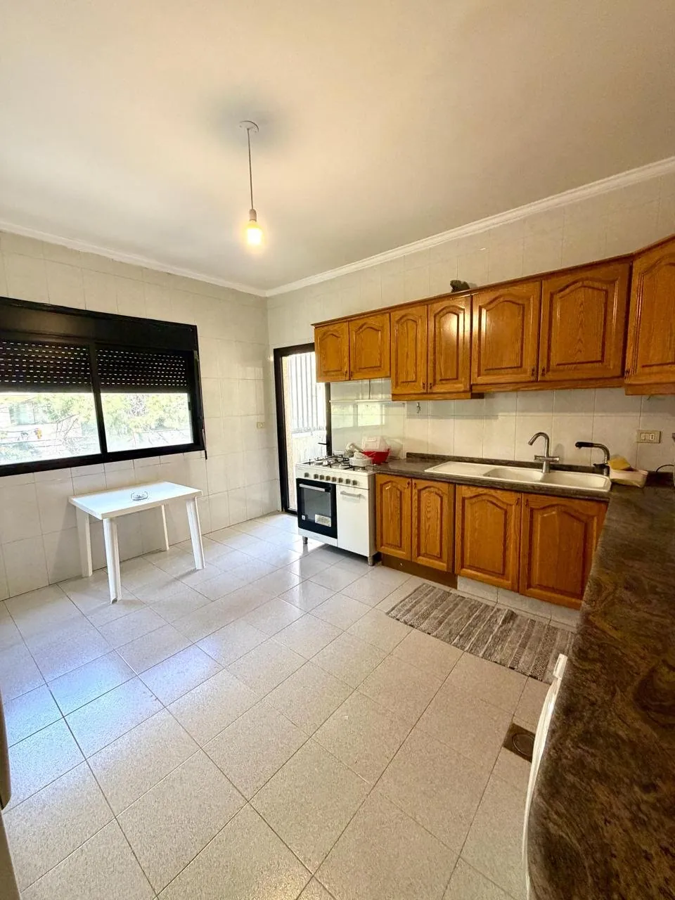 300 SQM Apartment for Rent – Rabieh — الصورة 2