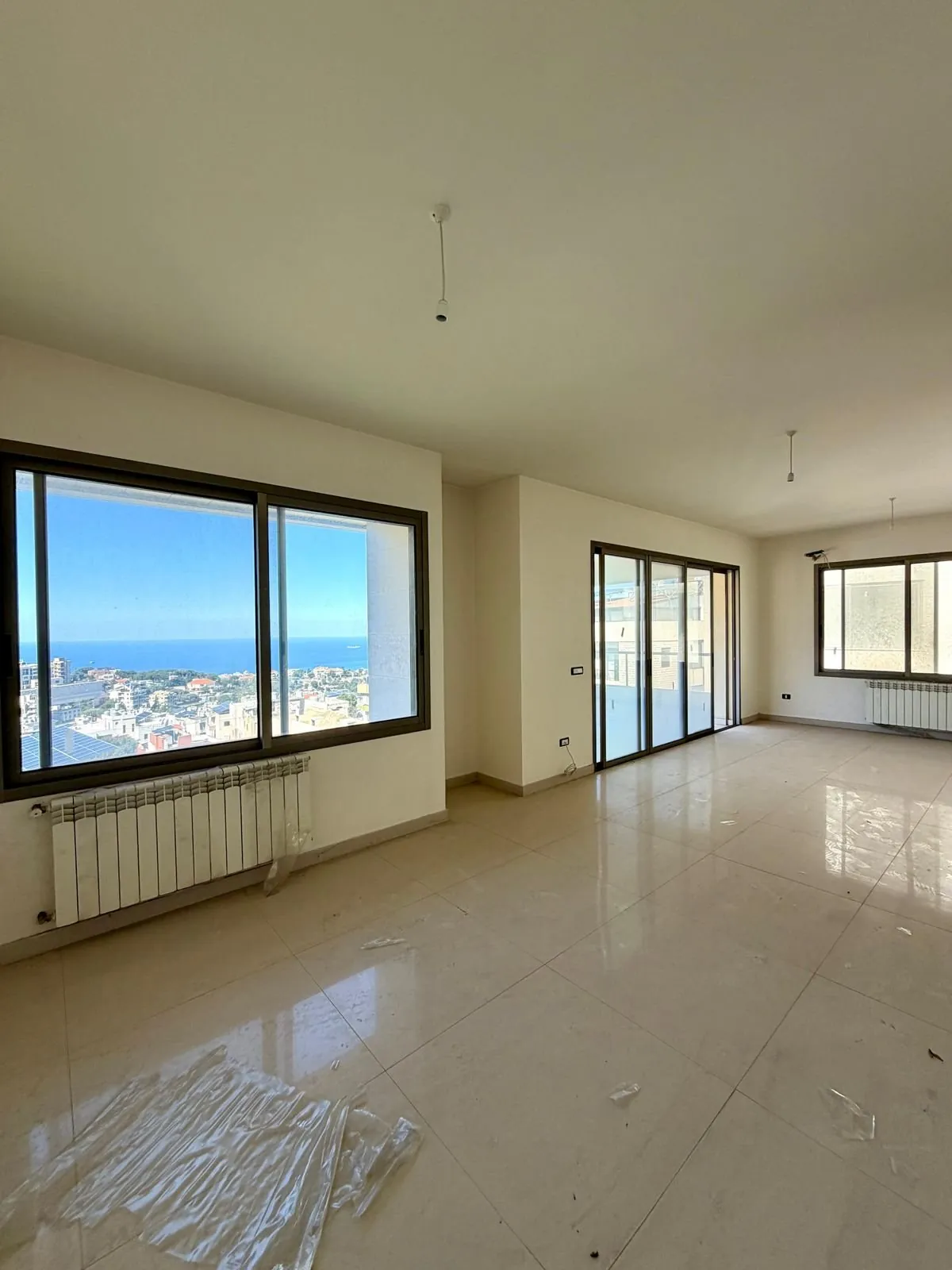 185 SQM Apartment for Sale – Mazraet Yachouh