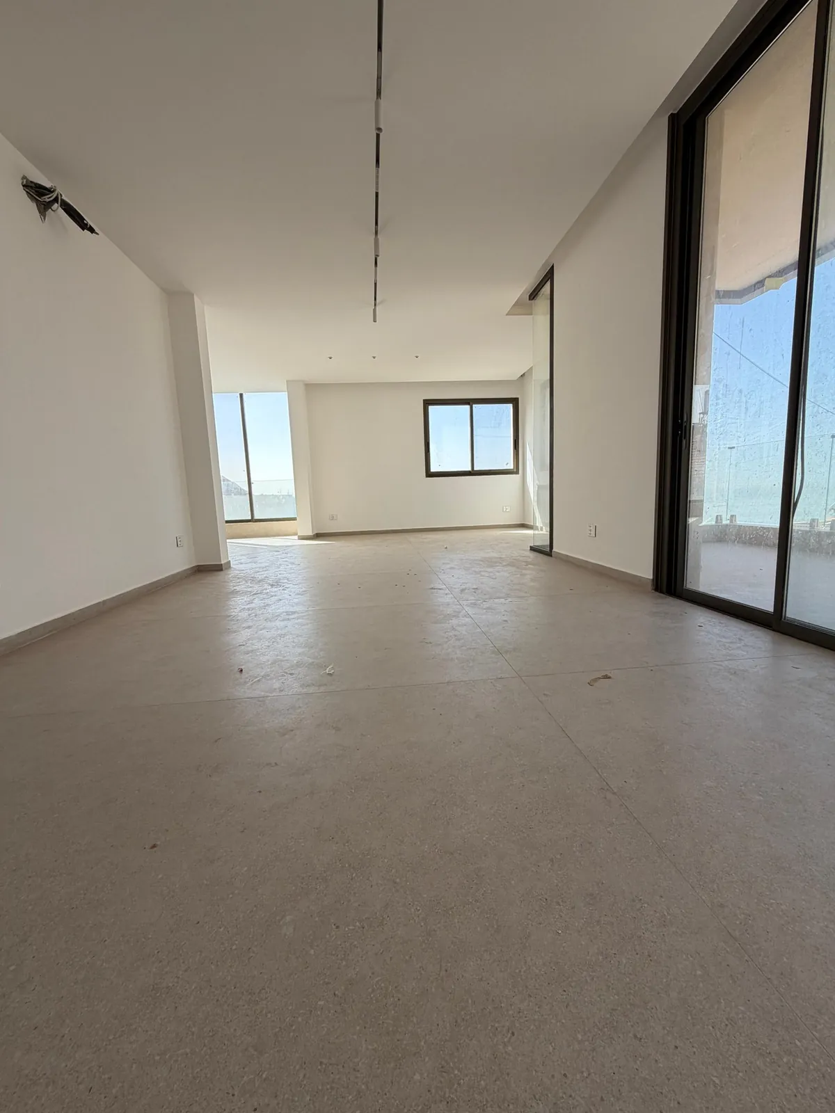 225 SQM Apartment for Sale – Rabieh