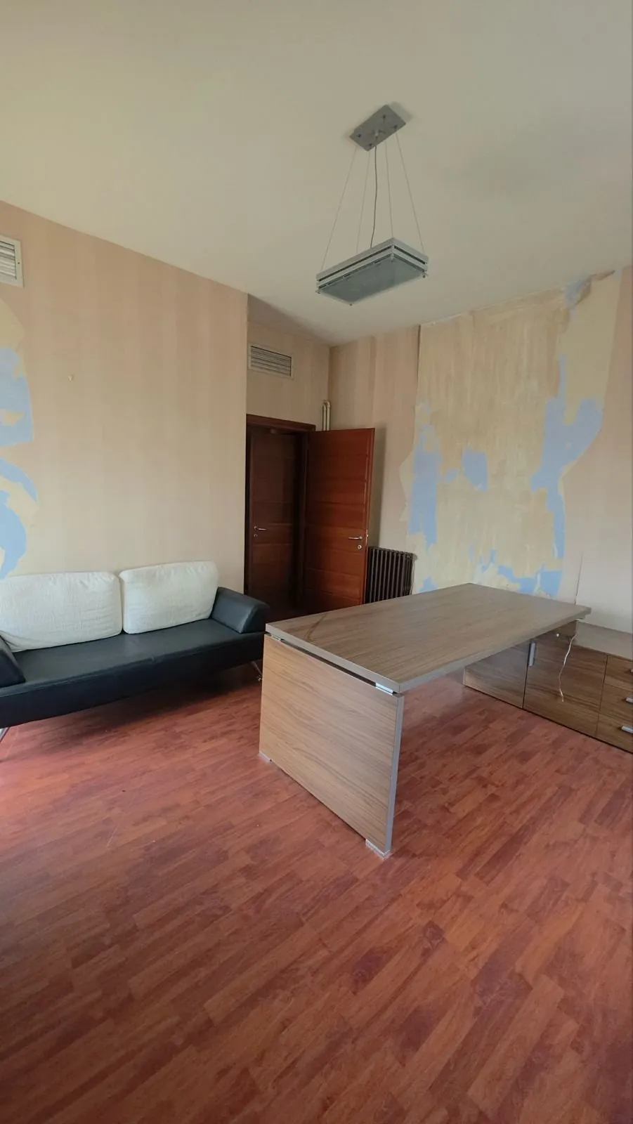 135 SQM Office for Sale – Jounieh — photo 3