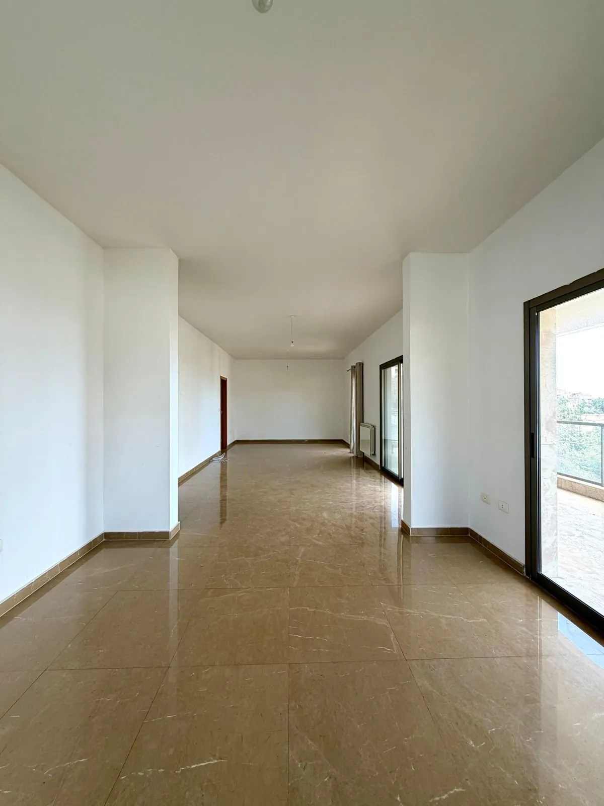 210 SQM Apartment for Sale – Awkar — photo 2