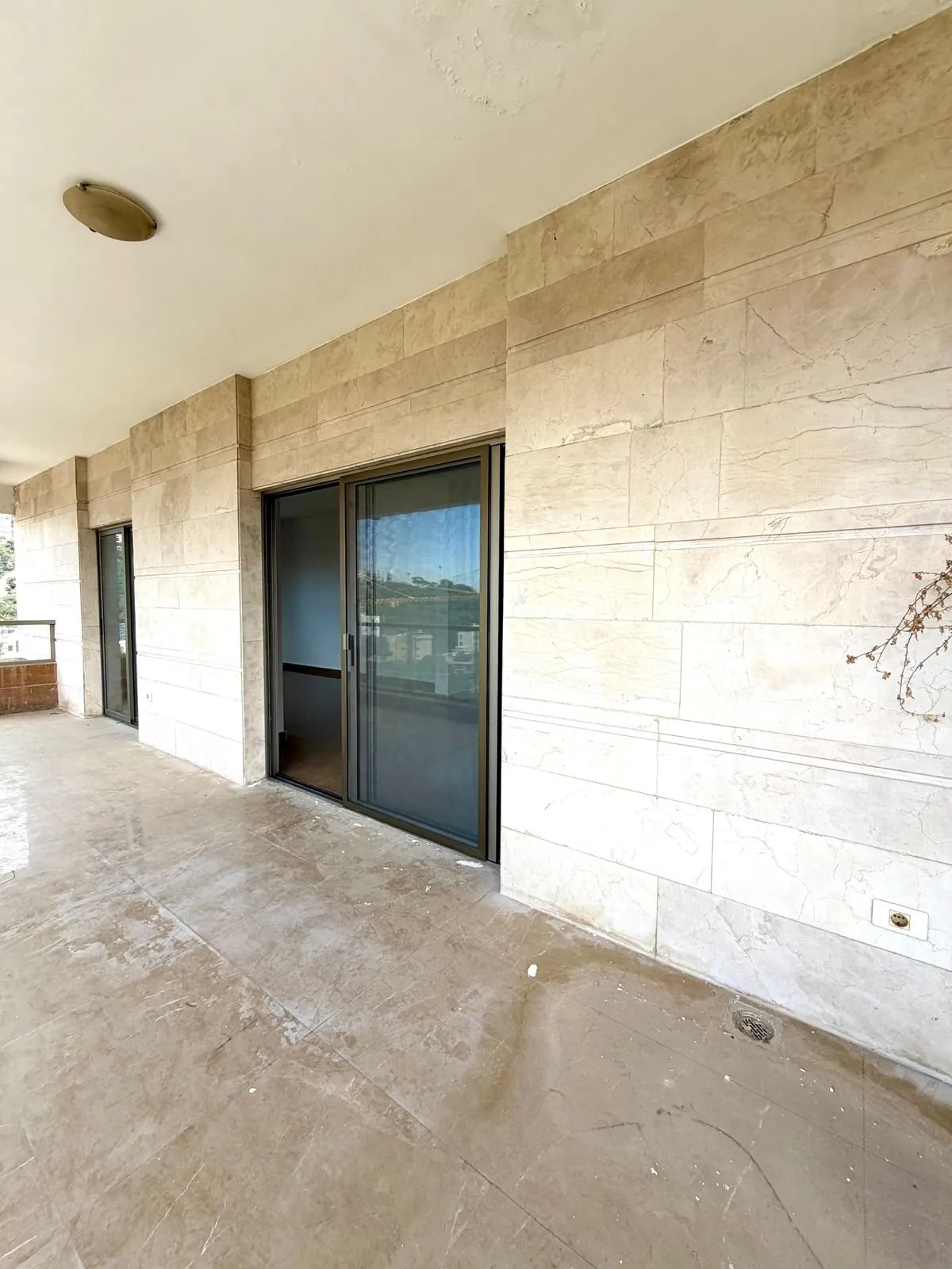 210 SQM Apartment for Sale – Awkar — photo 5
