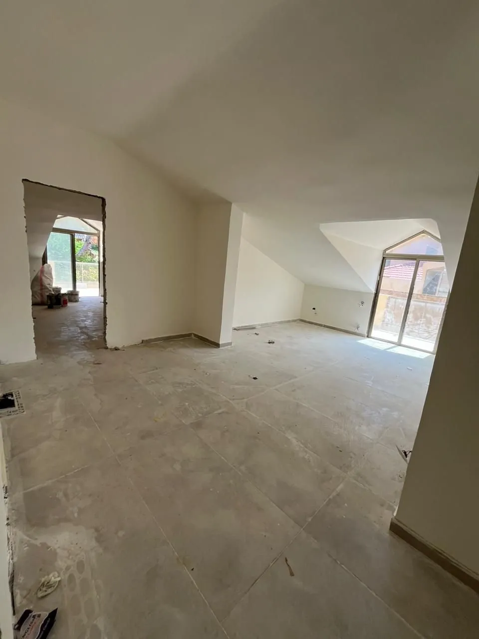 170 SQM & 125 SQM Roof – Duplex for Sale – Mar Chaaya — photo 5