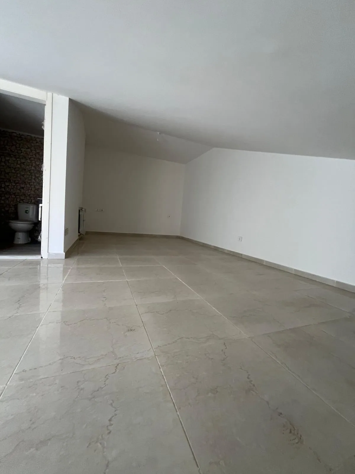 335 SQM Duplex for Sale – Baabdat