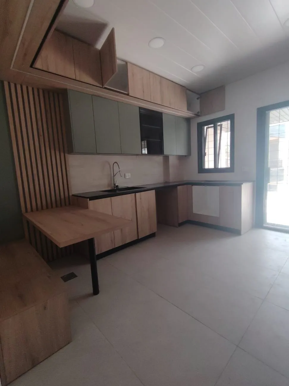 220 SQM & 160 SQM Terrace – Apartment for Rent – Mtayleb — الصورة 2
