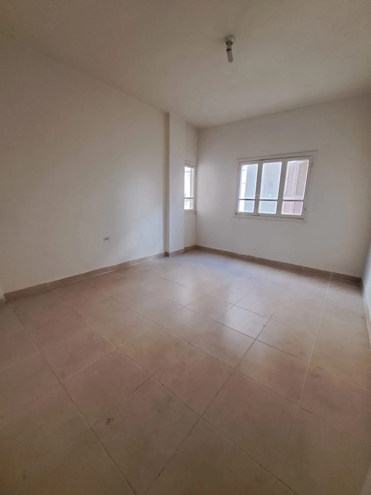 180 SQM Apartment for Rent – Sin el Fil — photo 2