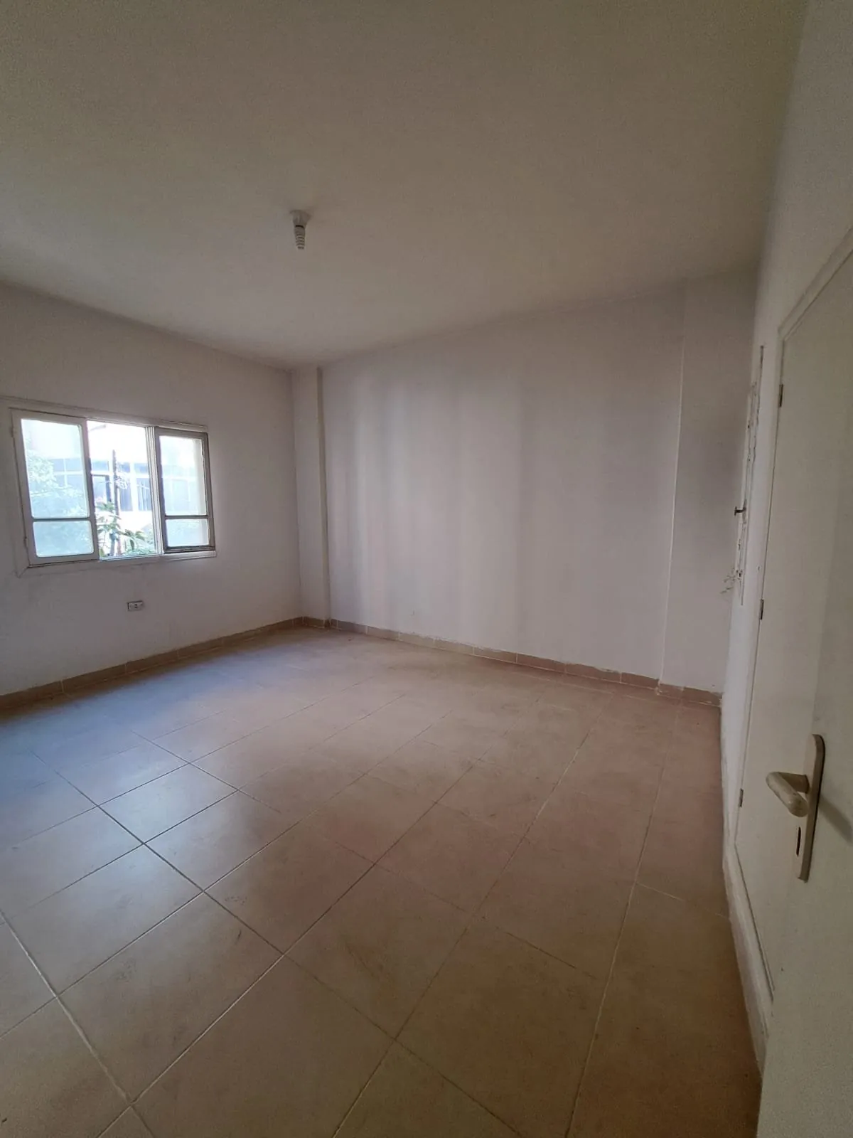 180 SQM Apartment for Rent – Sin el Fil — photo 3