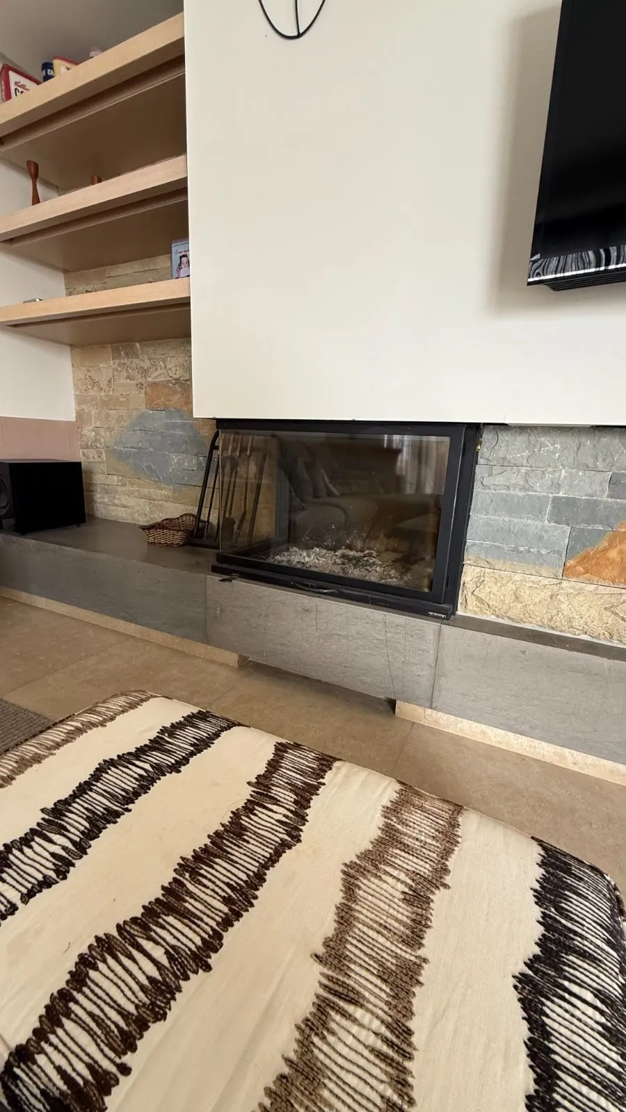 560 SQM Villa for Sale – Oyoun El Siman