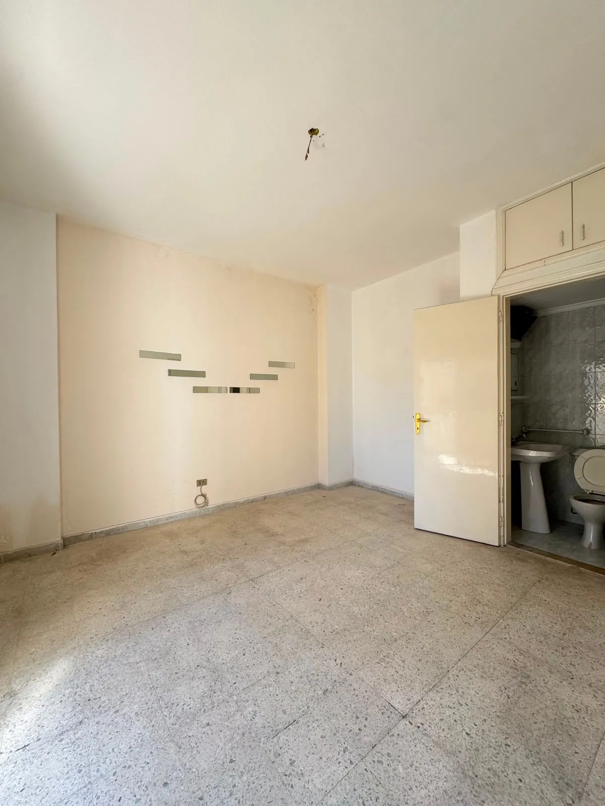 165 Sqm & 165 SQM Terrace – Apartment for Sale – Baouchrieh — photo 4