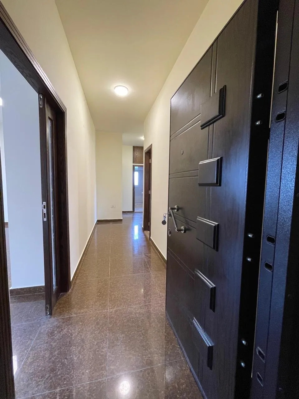 165 SQM Apartment for Rent – Jal El Dib Prime location — الصورة 5