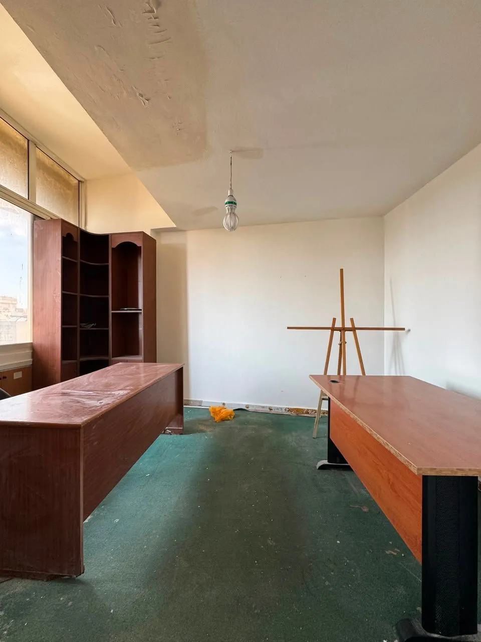 200 SQM Office for Rent – Mkalles Prime Location — photo 2