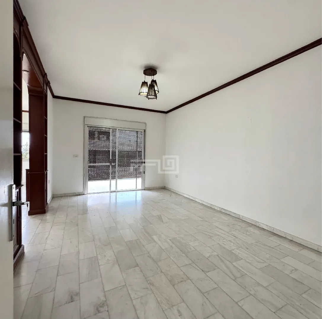 Spacious Apartment For Rent in Naccache — photo 2