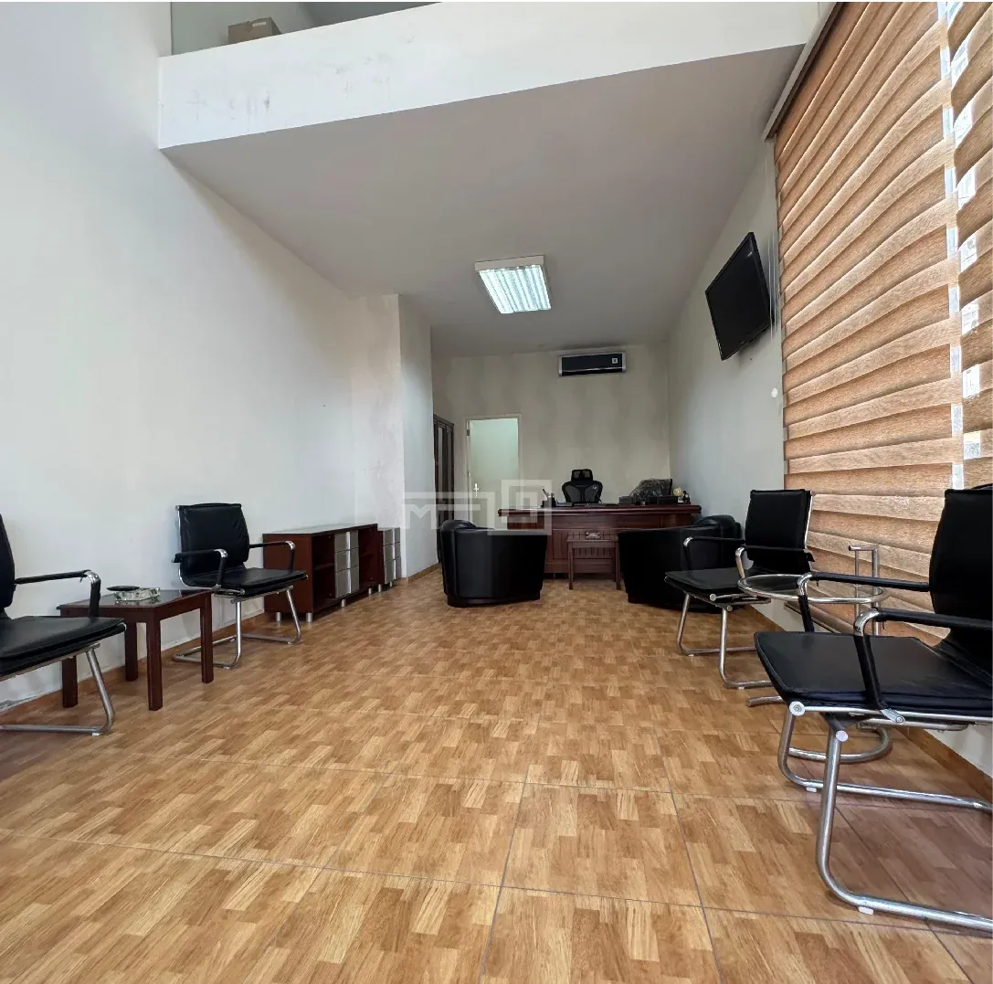 Prime Shop For Rent in Jdeideh — الصورة 1