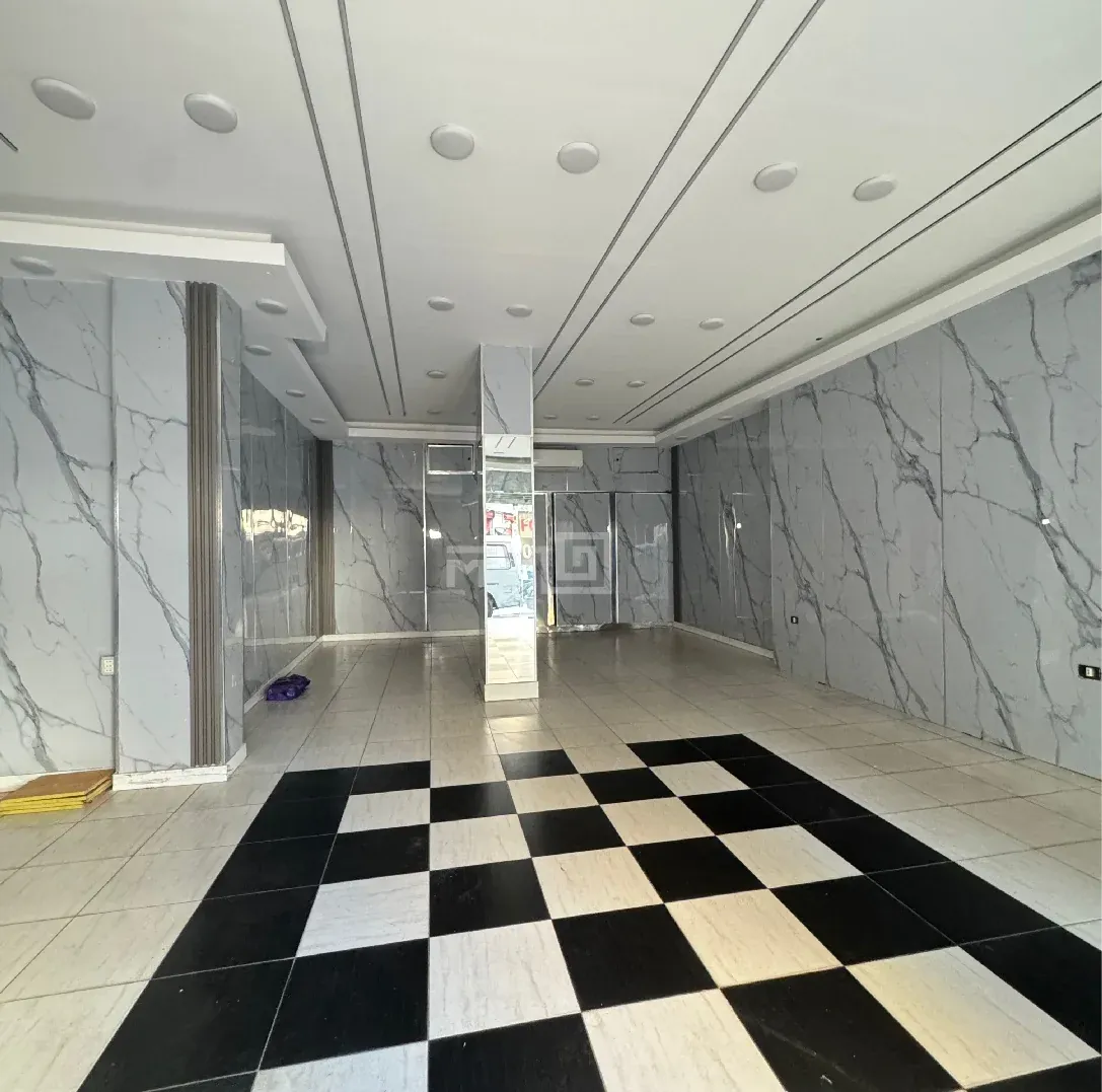 Prime Shop For Rent in Dora