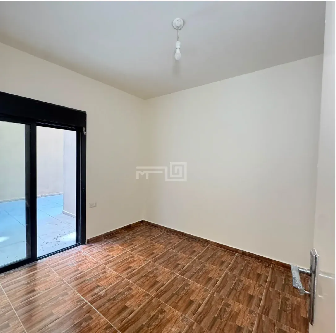 Apartment For Sale in Zouk Mosbeh — الصورة 4