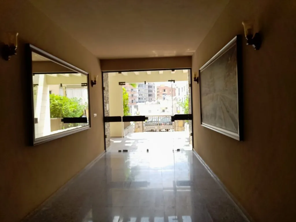 Apartment for Rent in Achrafieh — الصورة 3