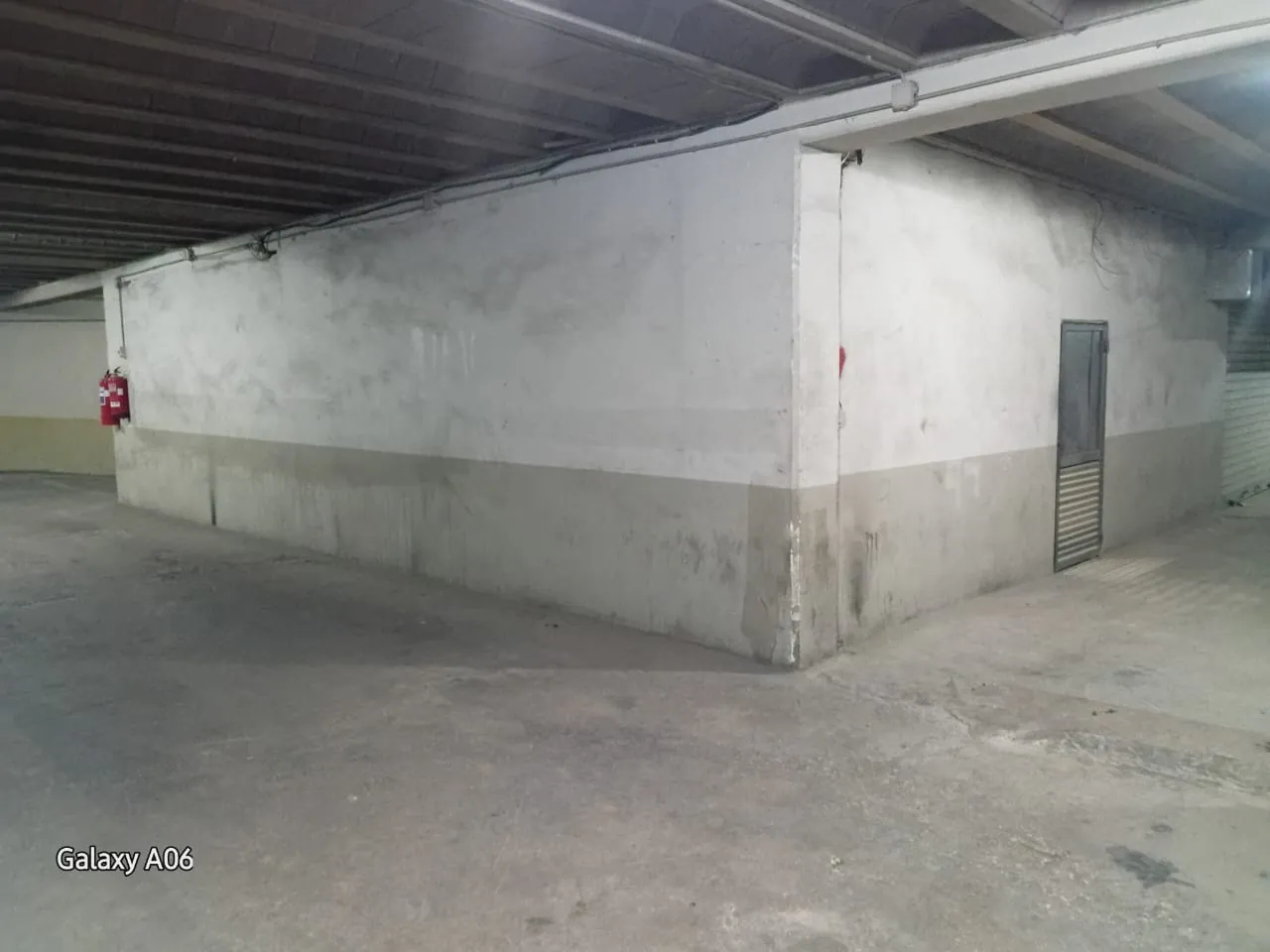 Warehouse for Sale in Dekwaneh