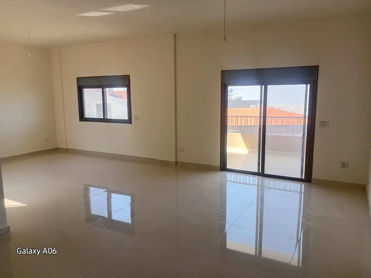 Apartment for Rent in Mansourieh — الصورة 2