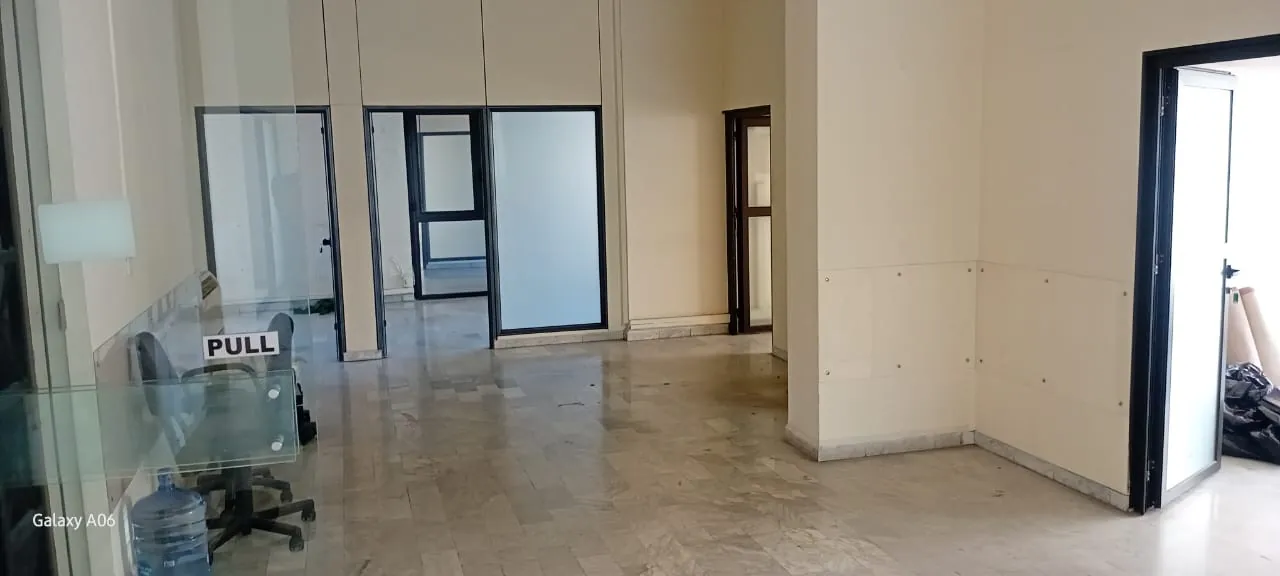 Office Space for Rent in Sin El Fil — الصورة 1