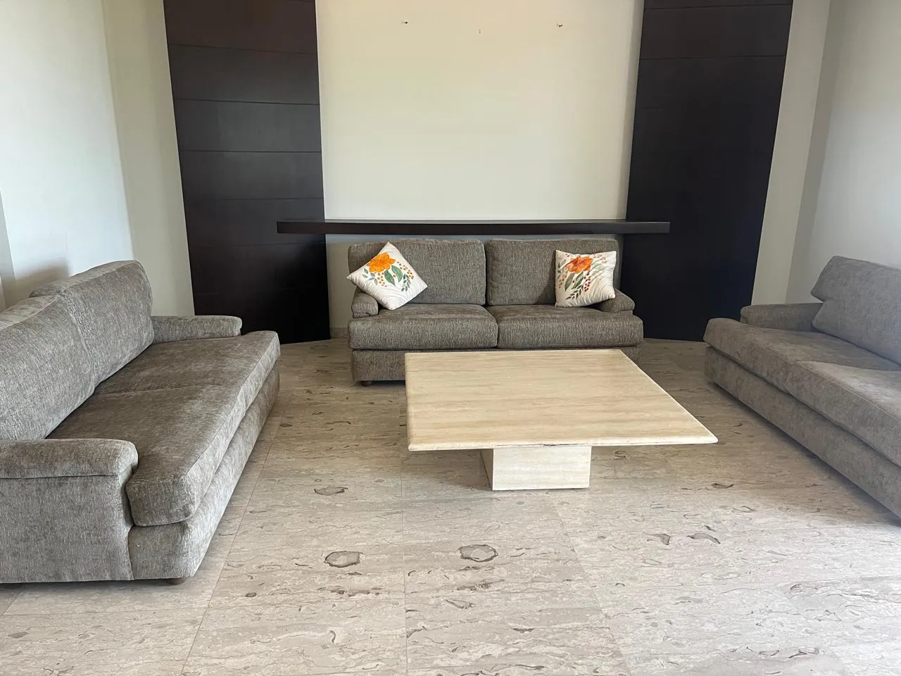 Apartment for Sale in Ain Najm