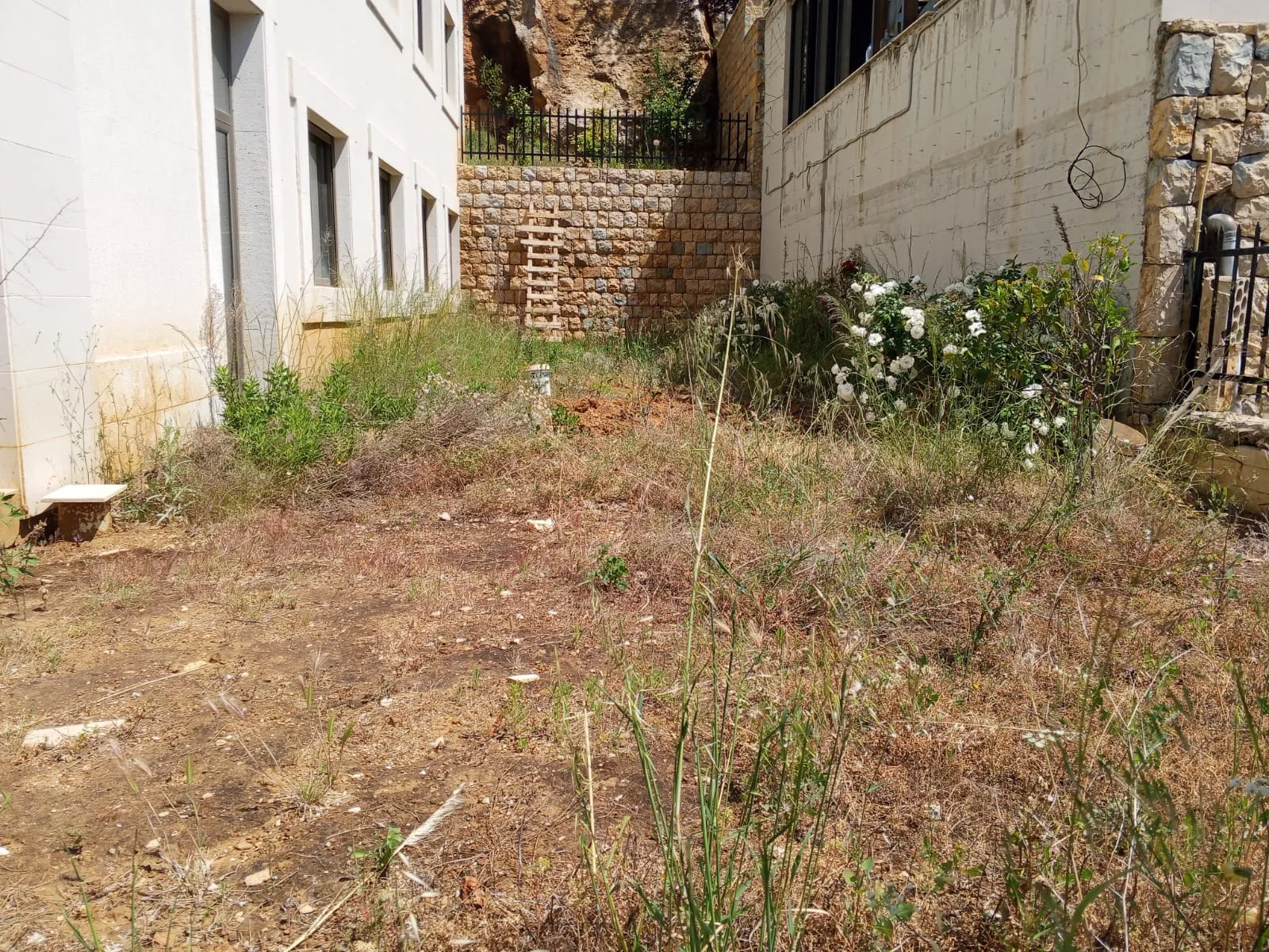 Apartment for Sale in Ouyoun — photo 3