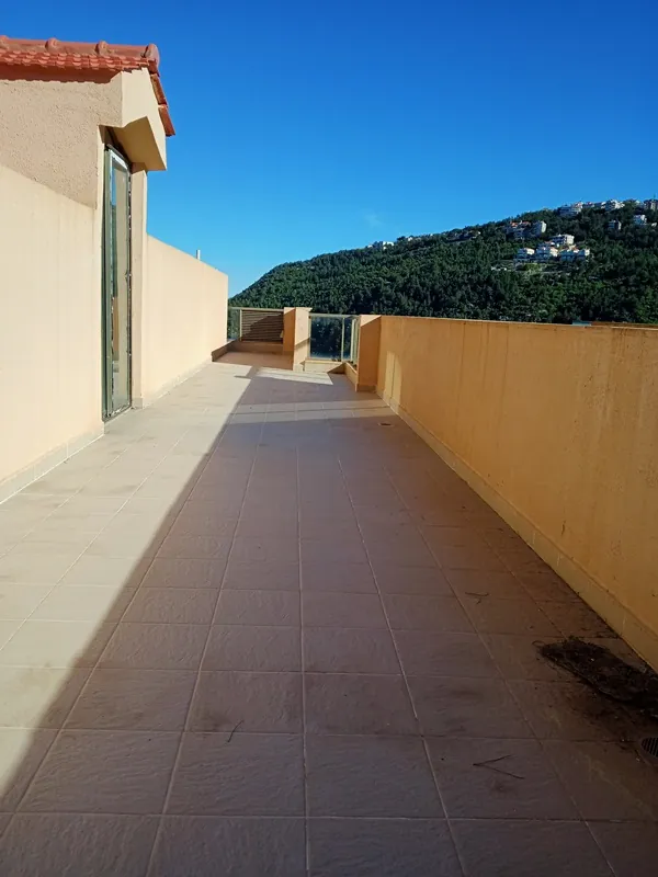 Duplex for Rent in Baabdat — الصورة 4