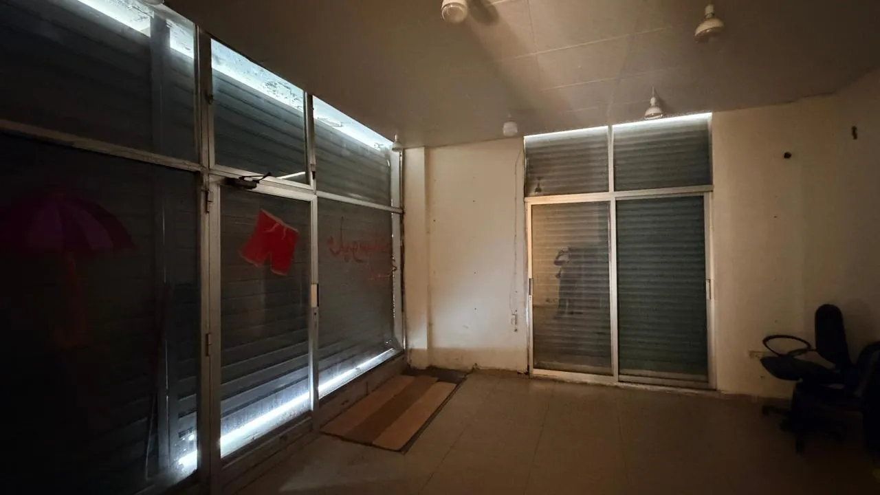 Shop for Rent in Bourj Hammoud — الصورة 3