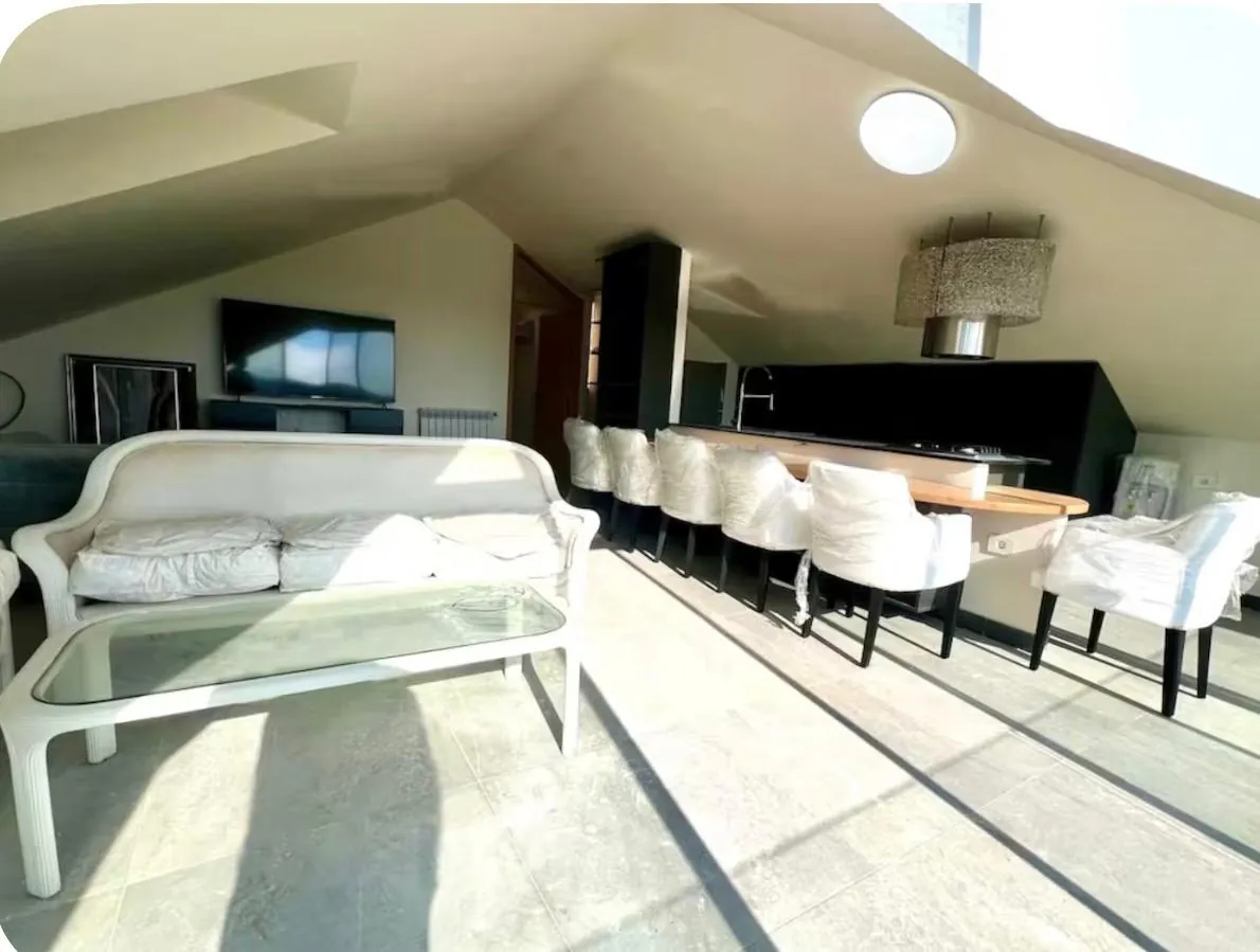 Rooftop for Sale in Ouyoun