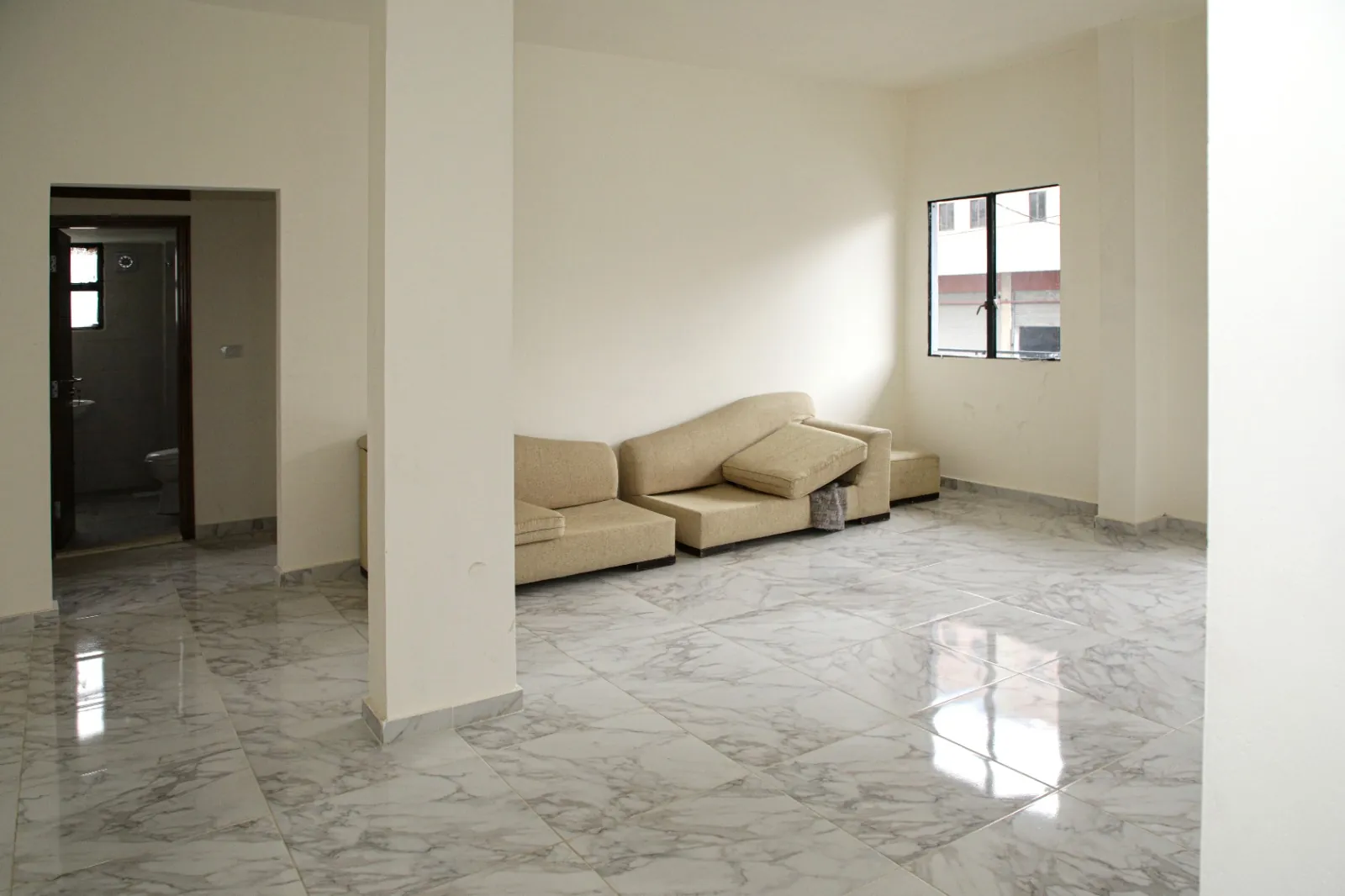 Office Space for Rent in Baouchriye — الصورة 5
