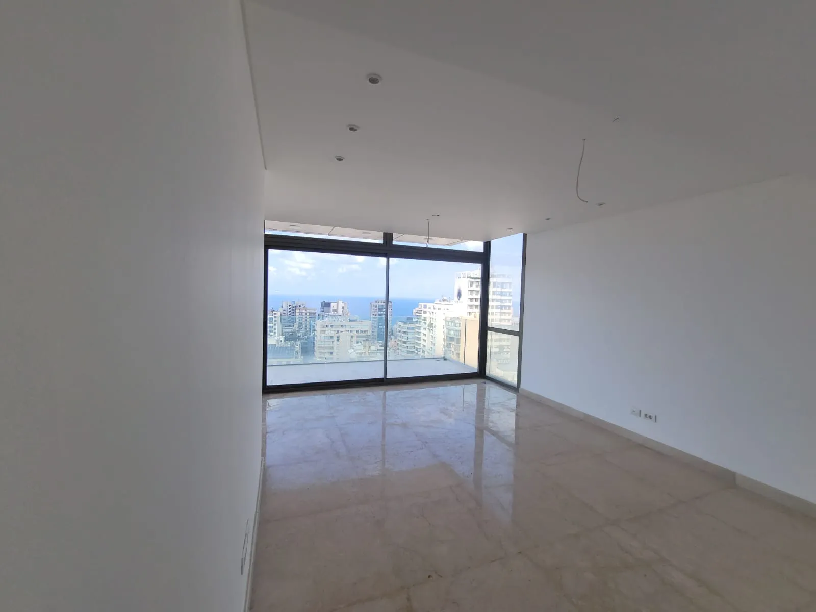 Apartment for Rent in Hamra