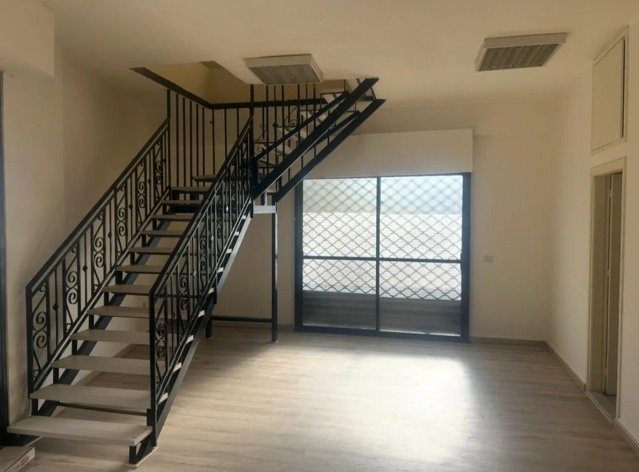 Shop for Rent in Beit Mery — الصورة 4