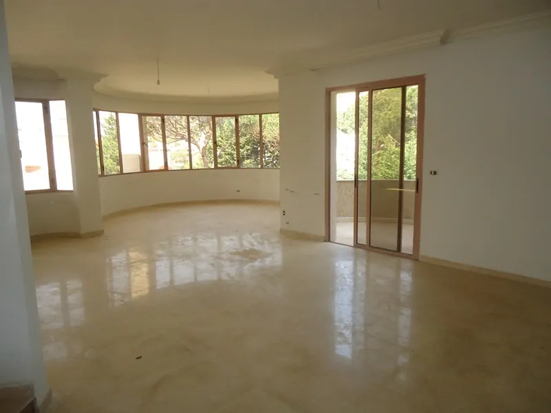 Villa for Sale in Baabdat