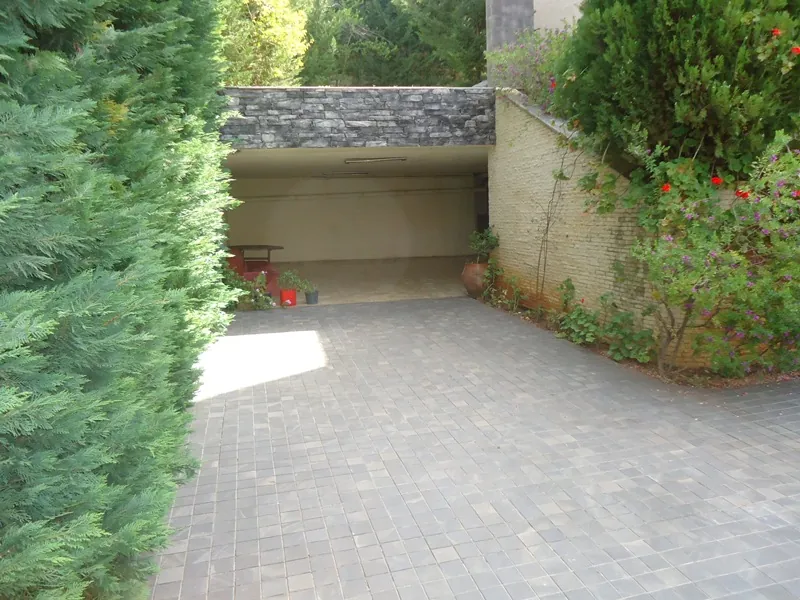 Villa for Sale in Baabdat — photo 2