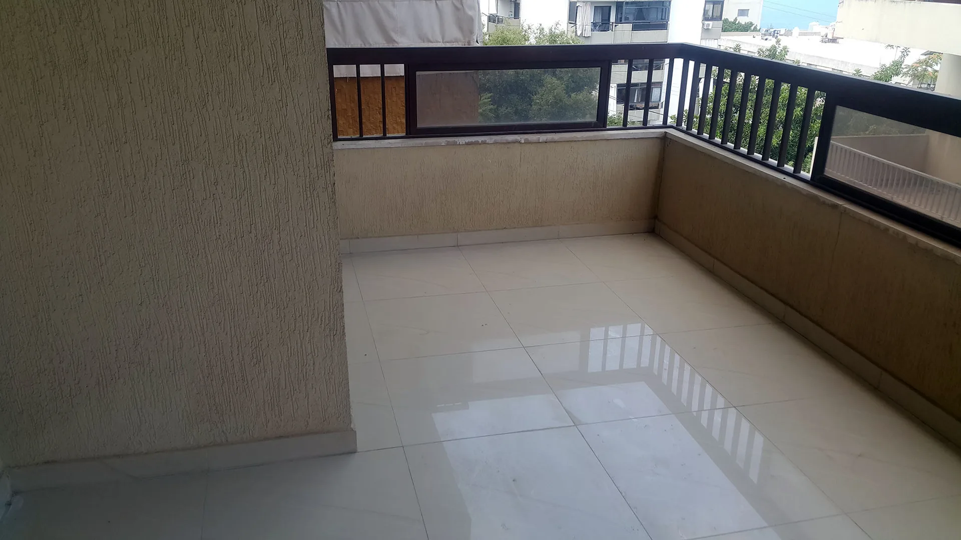 Apartment for Sale in Zouk Mosbeh, Lebanon