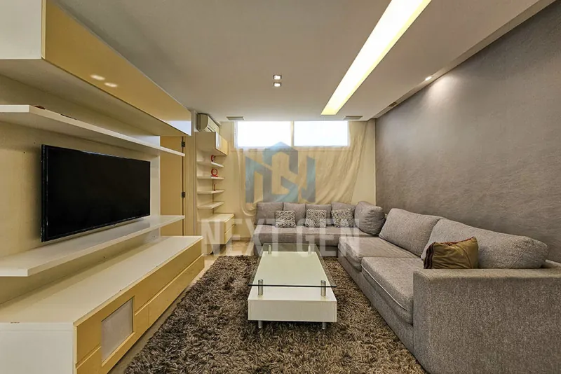 Apartment for Rent in Ain al-Mraiseh — الصورة 1
