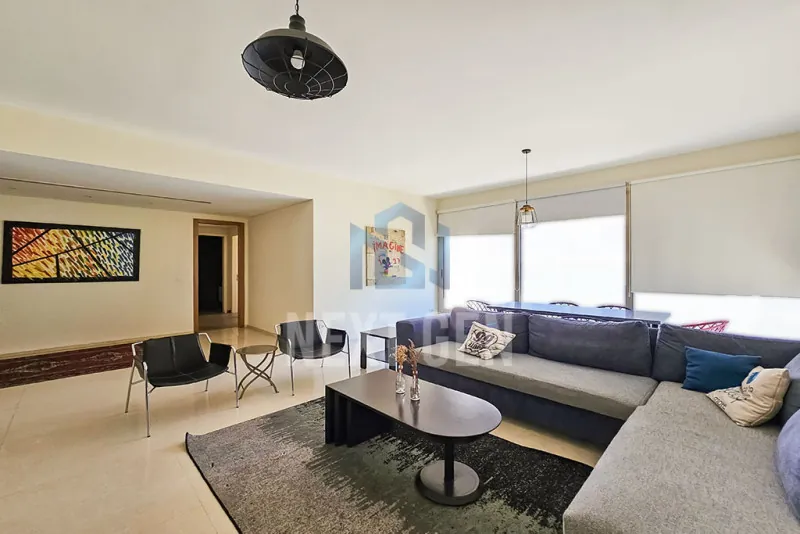 Apartment for Rent in Ain al-Mraiseh — الصورة 1