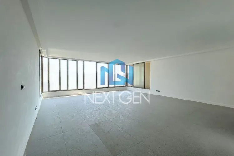 Apartment for Sale in Clemenceau — photo 3