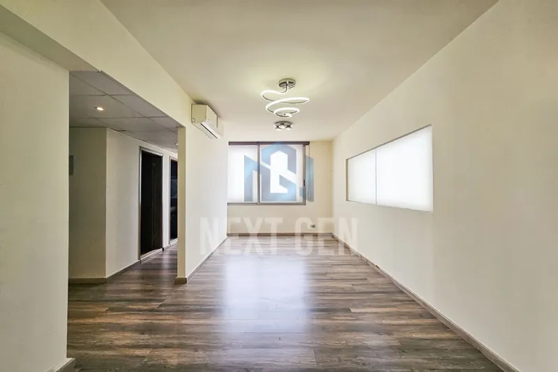 Office for Rent in Ain Mraise — photo 5