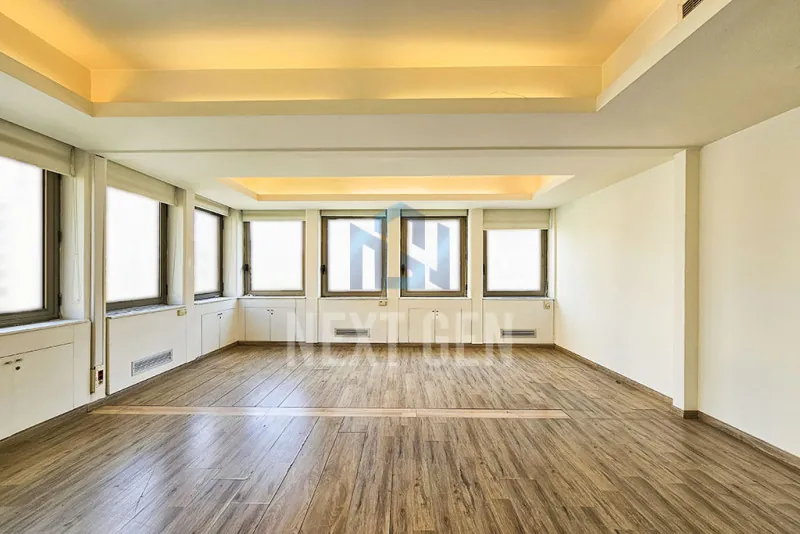 Office for Rent in Downtown — photo 3