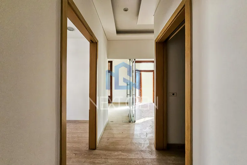 Office for Rent in Downtown — الصورة 4