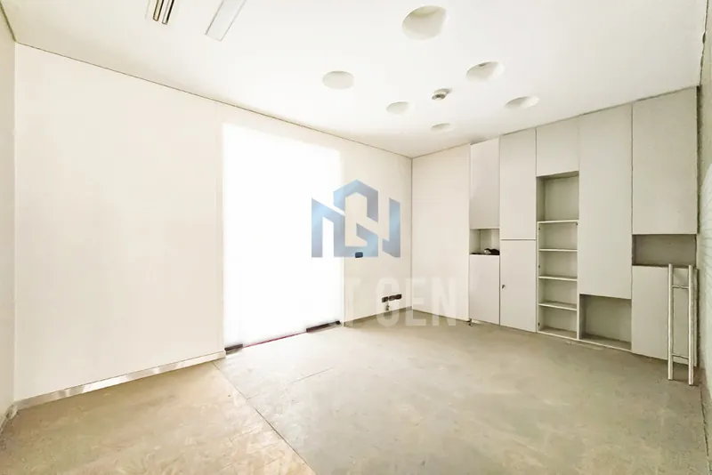 Office for Rent in Downtown — الصورة 2