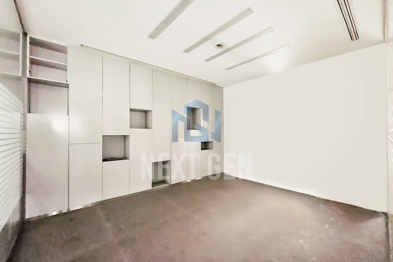 Office for Rent in Downtown — الصورة 3