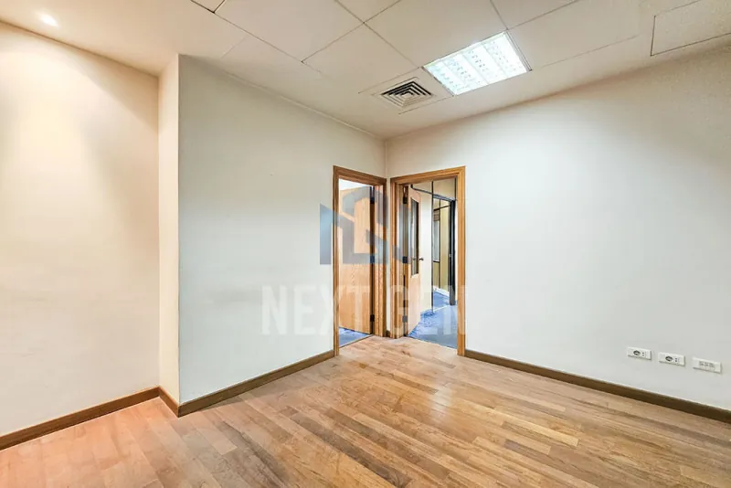 Office for Rent in Sin El Fil — الصورة 2