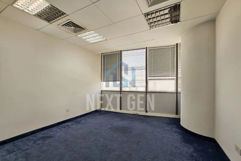 Office for Rent in Sin El Fil — الصورة 3