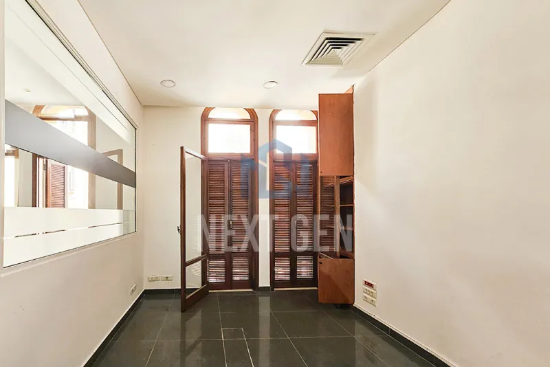 Office for Rent in Downtown — الصورة 4