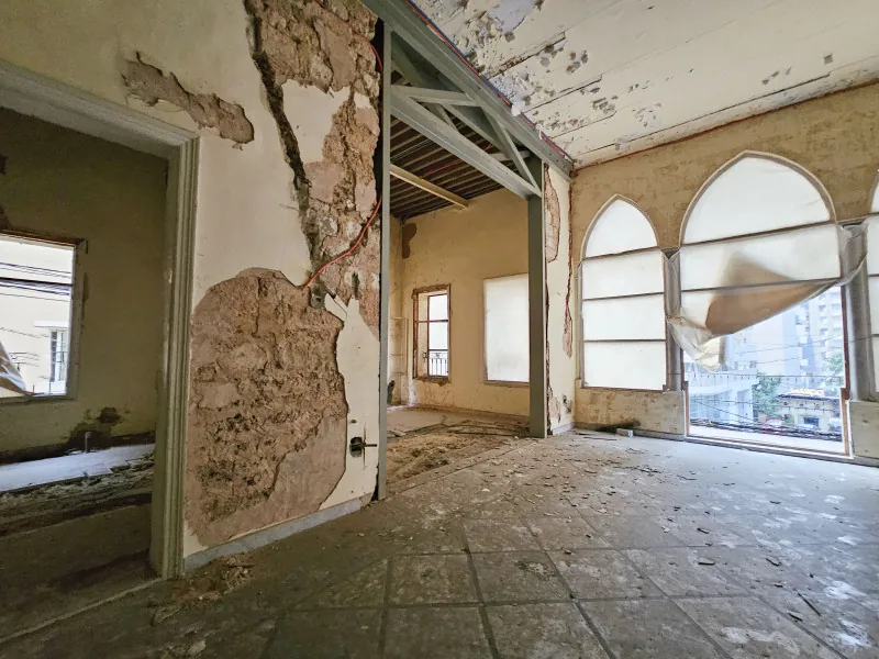 Building for Sale in Gemayze — الصورة 2